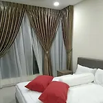 Luxury Stay - 2 Rooms With Condo Facility - Mount Austin Jb - Special Offer
